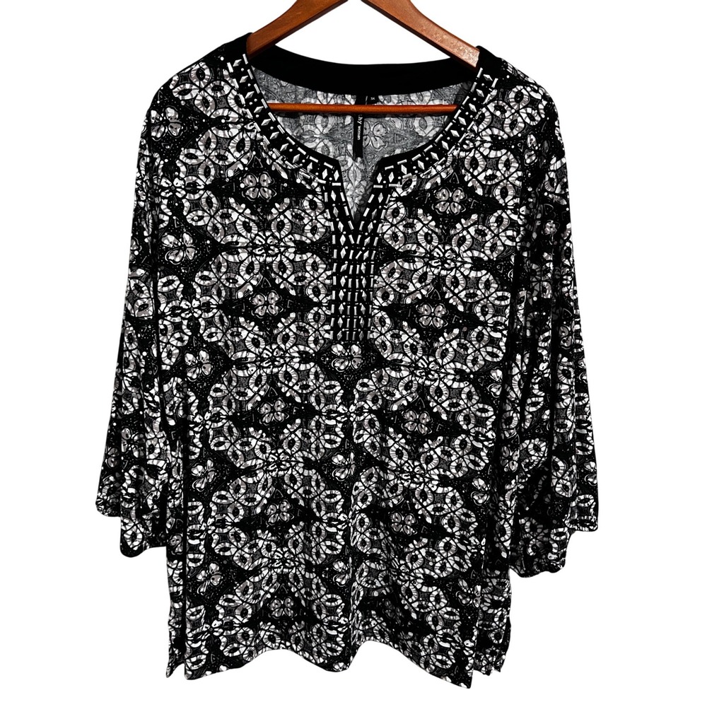 Cathy‎ Woman Black and White Patterned Embellished Blouse Women's Size 3X